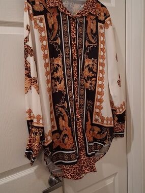 Baroque Leopard Print Over Size Button-up Long Sleeve Blouse Sz Large